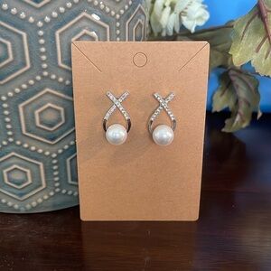 NEW Silver Pearl and Crystal Earrings